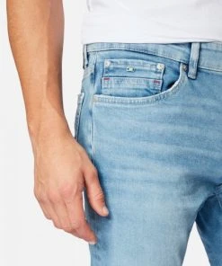 Mavi Jeans JAMES, Bleach Comfort -Lloyd Gürtel Shop 854b5ad8 83a7 1bbd 7f14 602a6d06514bnTNzCiKLrfnsl 600x600