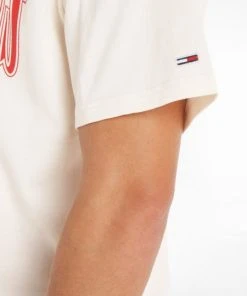 Tommy Jeans T-Shirt Halbarm TJM RLXD VARSITY LOGO TEE, WHITE -Lloyd Gürtel Shop 96bd8029 7942 2e9a a114 011fb4be2b50 600x600