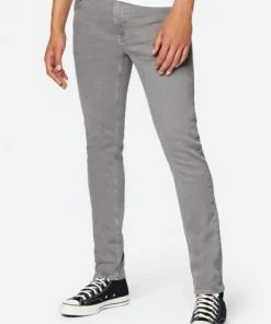 Mavi Jeans JAMES, Gray Washed Down Denim -Lloyd Gürtel Shop 99352332 31d0 52bf 9f14 0b589430e346 600x600