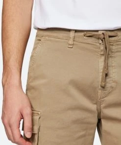 Mavi Bermuda TYSON, Beige Twill -Lloyd Gürtel Shop 99352332 31d0 52bf 9f14 0d58f04e0f0d 600x600