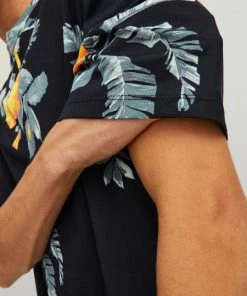 Jack & Jones T-Shirt Halbarm JORFLORES AOP TEE SS CREW NECK SN, Tap Shoe/FLOWERS 10 Jack & Jones T-Shirt Halbarm JORFLORES AOP TEE SS CREW NECK SN, Tap Shoe/FLOWERS -Lloyd Gürtel Shop b82ad861 9336 4886 a814 352c00127b55 600x600