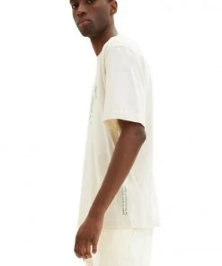 Tom Tailor T-Shirt Halbarm Relaxed Crewneck Logo T-shirt, Vintage Beige 11 Tom Tailor T-Shirt Halbarm Relaxed Crewneck Logo T-shirt, Vintage Beige -Lloyd Gürtel Shop b82ad861 9336 4886 a814 a32c08ac05a1 600x600