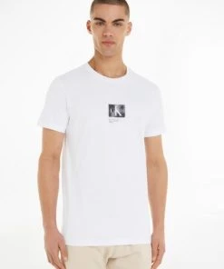 Calvin Klein T-Shirt Halbarm LANDSCAPE BOX BACK GRAPHIC TEE, WHITE -Lloyd Gürtel Shop b82ad861 9336 4886 a814 de2b1c0195f0 600x600