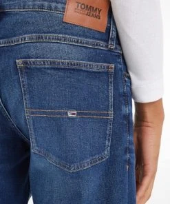 Tommy Jeans Bermuda RONNIE SHORT BG0156, DENIM -Lloyd Gürtel Shop fe07b7a6 777e 1a91 a614 031664460ce4 600x600