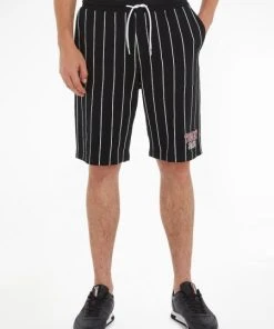 Tommy Jeans Bermuda TJM OVZ PINSTRIPE BB SHORT, BLACK -Lloyd Gürtel Shop fe07b7a6 777e 1a91 a614 0416e08dfd1f 600x600