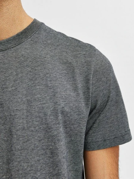 Selected T-Shirt Halbarm SLHNORMAN MINI STRIPE SS TEE W NOOS, Black/Light Grey 4 Selected T-Shirt Halbarm SLHNORMAN MINI STRIPE SS TEE W NOOS, Black/Light Grey – Bild 4